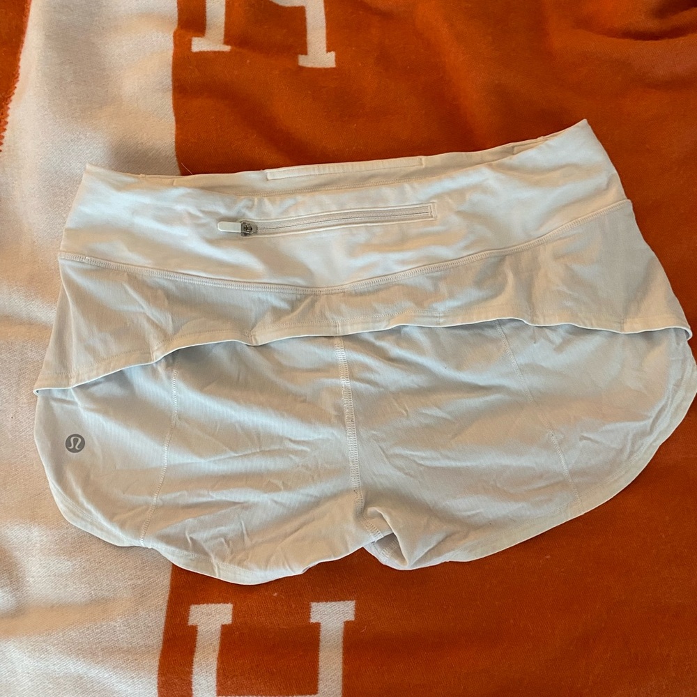 Lulu lemon speed up shorts 2.5 size 6